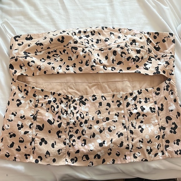 Camila Coelho Revolve Willa top - NWOT - Picture 2 of 4